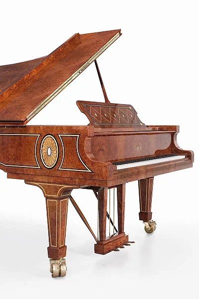 Рояль Fazioli Red Elm