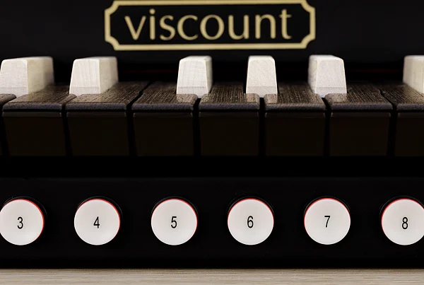 Электронный орган Viscount Domus P33